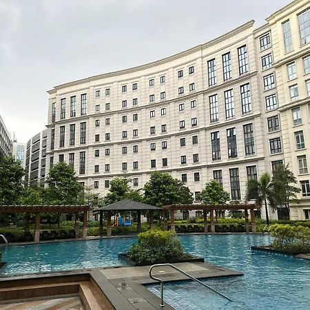 Airport Naia Terminal 3 Insane Interior Apartment Manila Exterior photo